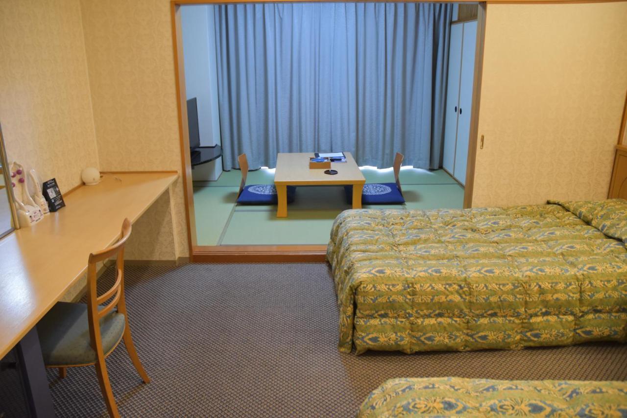 The Gran Resort Elegante Awajishima Exteriér fotografie